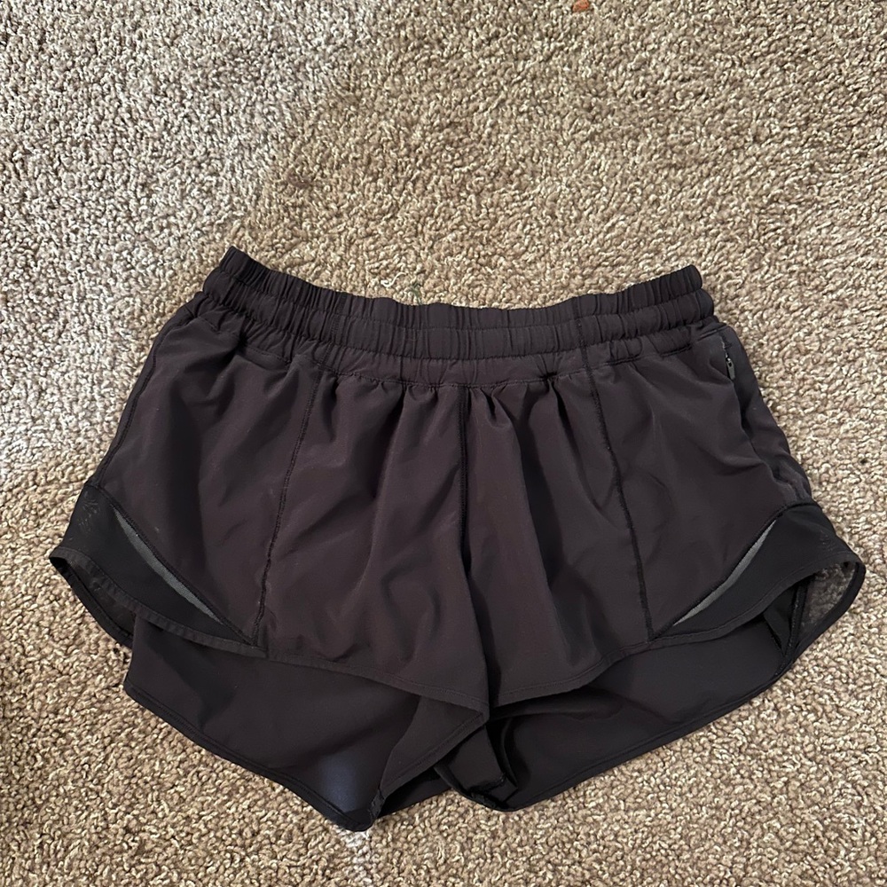 lululemon hotty hot shorts black